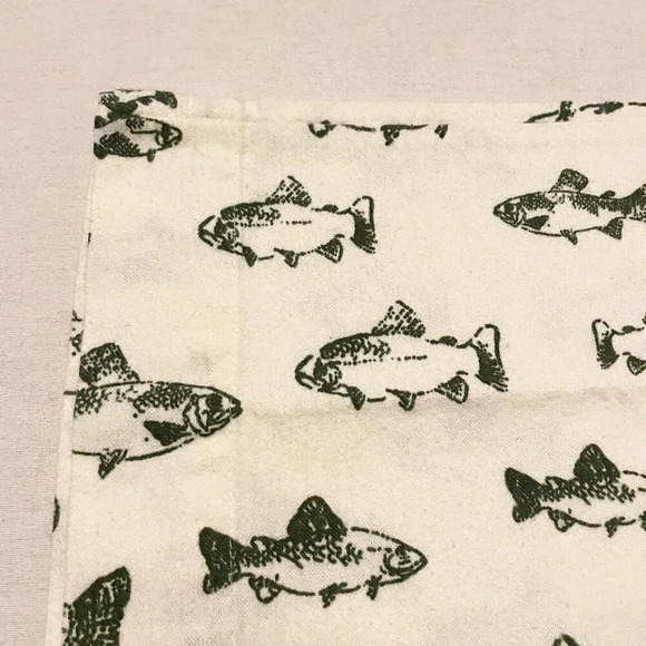 Eddie Bauer School of Fish Lot of 2 Pillow Cases 29.5 x 19  Inch - Picture 11 of 16